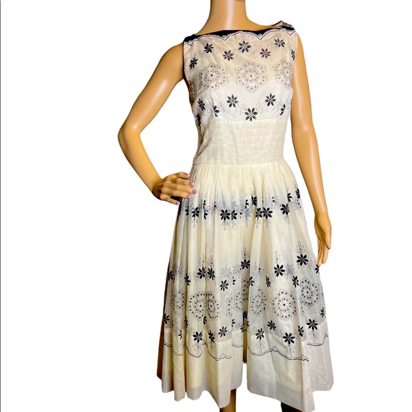 Vintage Flocked A-Line Fit & Flare For Summer